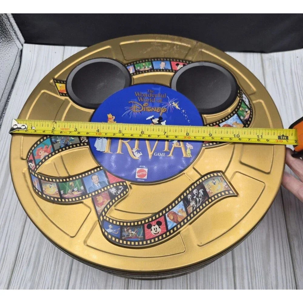 Vtg The Wonderful World Of Disney Trivia Game in Tin 1997 Complete Board Game